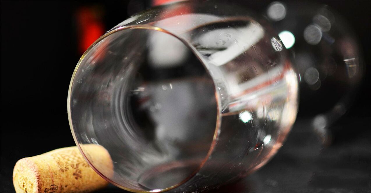 Signs -to alcohol in men